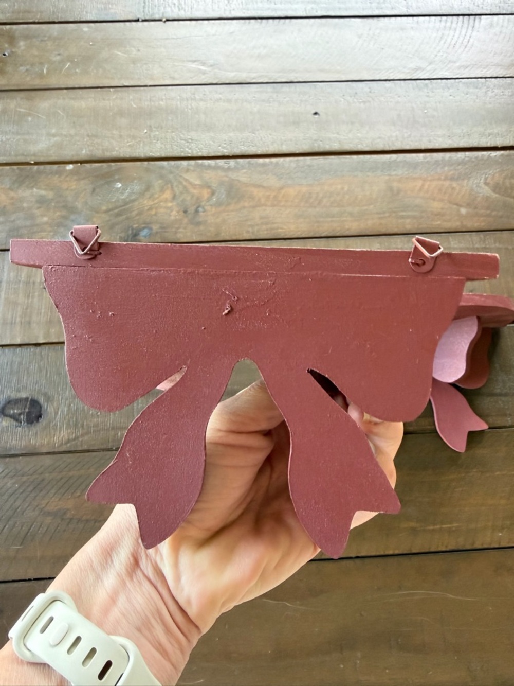 Set of 2 Rustic Wood Wall Shelves Bow Design Farmhouse Decor Red Vintage Style - Picture 8 of 10